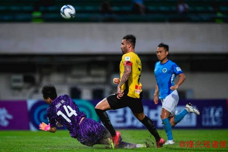 卡洛斯:盼对手分散火力 期待与广州球迷互动 卡洛斯:盼对手分散火力 期待与广州球迷互动