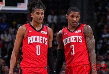 史密斯恐离队！火箭引援瞄准四大后卫，谁更与球队匹配？
